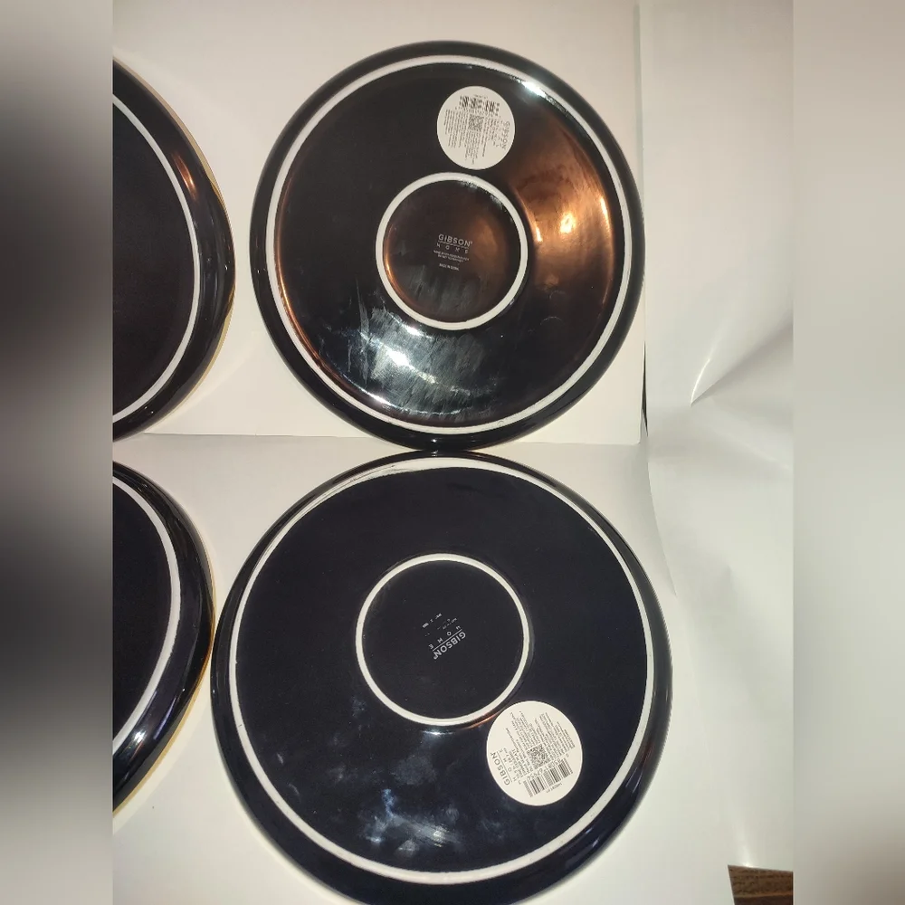 Gibson Home Dinnerware Plate Set - Picture 8 of 13